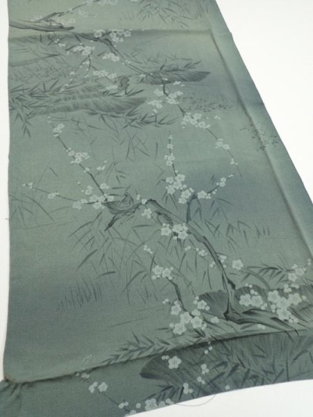 Photo2: 2P01z60  Japanese Kimono Crepe Silk  FABRIC Plum tree Green-Gray 41.7x14.6 (2)