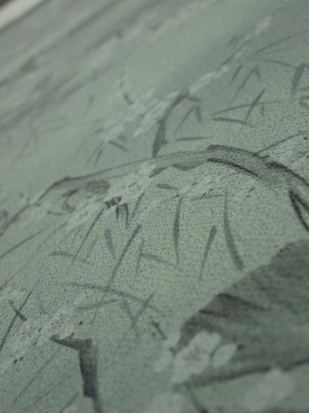 Photo4: 2P01z60  Japanese Kimono Crepe Silk  FABRIC Plum tree Green-Gray 41.7x14.6 (4)