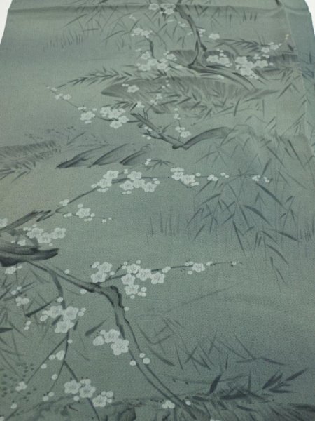 Photo1: 2P02z60  Japanese Kimono Crepe Silk  FABRIC Plum tree Green-Gray 41.3x14.6 (1)