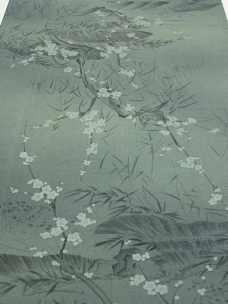 Photo1: 2P05z90  Japanese Kimono Crepe Silk  FABRIC Plum tree Green-Gray 63.0x14.8 (1)
