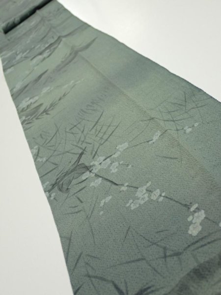 Photo1: 2P09z60  Japanese Kimono Crepe Silk  FABRIC Plum tree Green-Gray 76.8x6.9 (1)