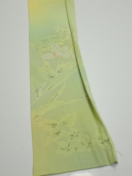 Photo2: 2P07z30  Japanese Kimono Silk  FABRIC Flower Lime green 48.4x7.1 (2)