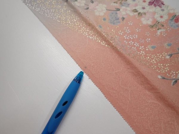 Photo6: 2Q09z60  Japanese Kimono Silk  FABRIC Peacock Pink 81.9x7.1 (6)