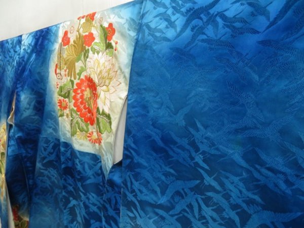 Photo2: 5702T02z1070 Vintage Japanese Kimono Silk FURISODE Chrysanthemum Dark blue (2)