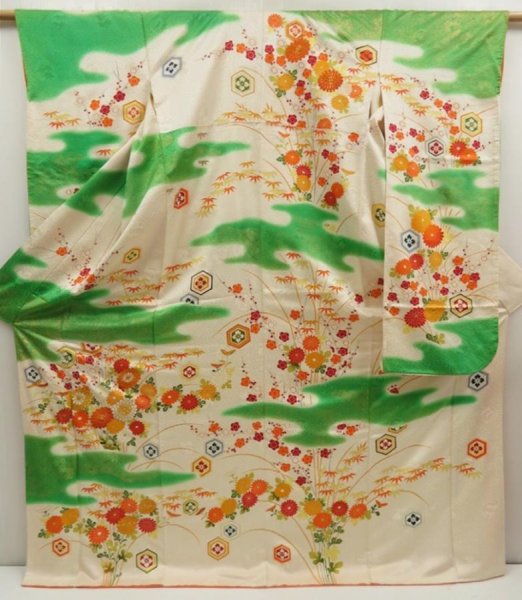 Photo1: 5702T04z1120 Vintage Japanese Kimono Silk FURISODE Chrysanthemum Off-white (1)