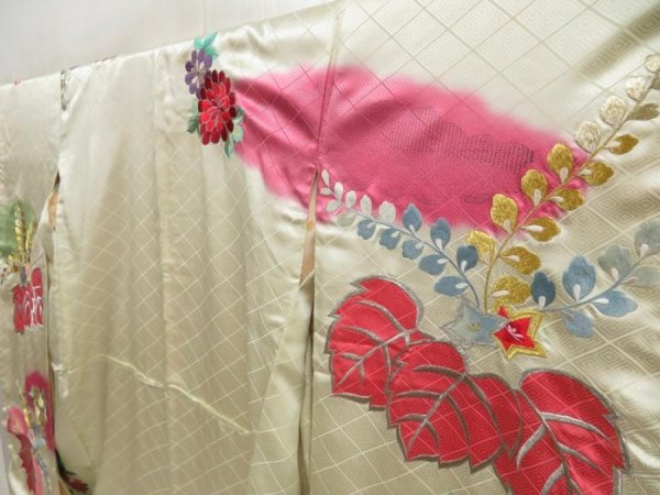 Photo2: 5703T13z1130 Vintage Japanese Kimono Silk FURISODE Paulownia Lime-White (2)