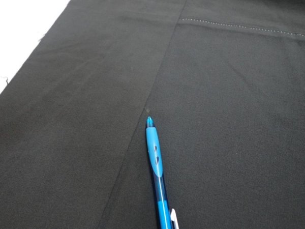 Photo9: 1V03z170  Japanese Kimono Silk  FABRIC Flower Black 59.1x18.1 (9)