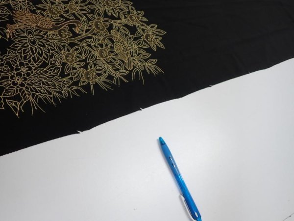 Photo6: 1V02z100  Japanese Kimono Silk  FABRIC Crane, Flowers Black 66.1x14.4 (6)