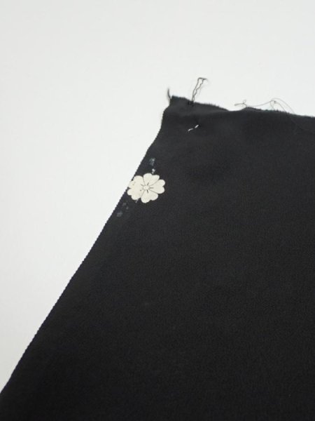 Photo9: 1V02z100  Japanese Kimono Silk  FABRIC Crane, Flowers Black 66.1x14.4 (9)