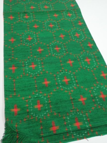 Photo2: 1V01z40  Japanese Kimono Silk TSUMUGI FABRIC  Green 39.4x14.2 (2)