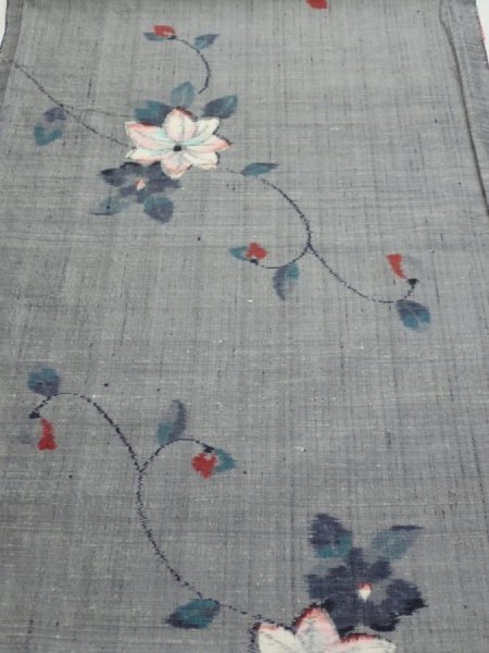 Photo1: 1V02z50  Japanese Kimono Silk TSUMUGI FABRIC Flower Gray 41.7x14.8 (1)
