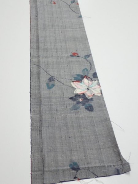 Photo2: 1V07z40  Japanese Kimono Silk TSUMUGI FABRIC Flower Gray 59.1x7.3 (2)