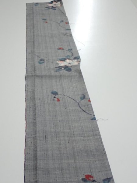 Photo3: 1V07z40  Japanese Kimono Silk TSUMUGI FABRIC Flower Gray 59.1x7.3 (3)