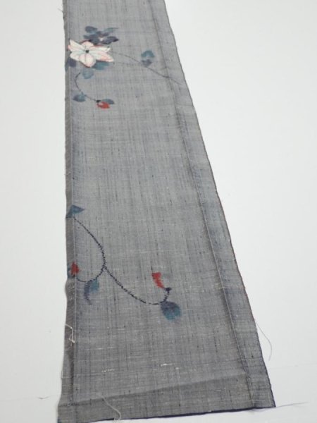 Photo2: 1V08z40  Japanese Kimono Silk TSUMUGI FABRIC Flower Gray 59.1x7.3 (2)