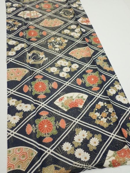 Photo2: 1L03z90  Japanese Kimono Silk  FABRIC Flowers Dark navy 61.0x14.2 (2)