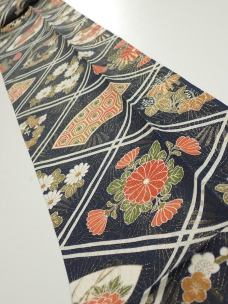 Photo1: 1L09z60  Japanese Kimono Silk  FABRIC Flowers Dark navy 72.8x7.1 (1)