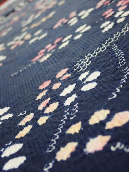 Photo5: 1L03z90  Japanese Kimono Silk  FABRIC Plum branch Dark navy 63.0x13.6 (5)