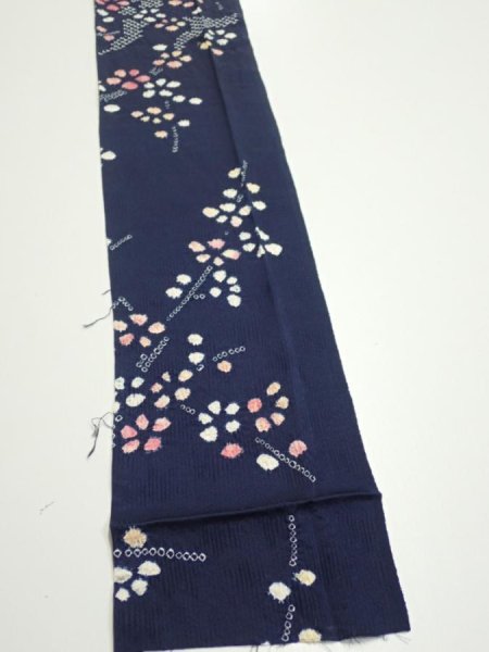 Photo2: 1L10z60  Japanese Kimono Silk  FABRIC Plum branch Dark navy 79.5x6.5 (2)
