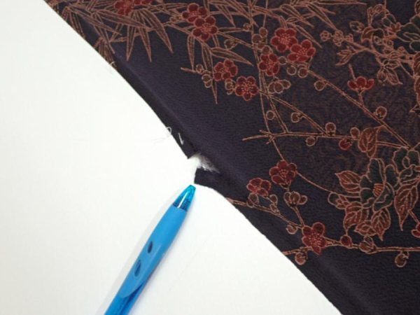 Photo7: 1L01z70  Japanese Kimono Crepe Silk  FABRIC Flowers Navy-Gray 40.6x14.8 (7)