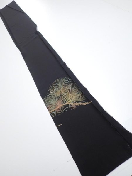 Photo1: 2A04z50  Japanese Kimono Silk  FABRIC Pine Black 61.4x7.7 (1)