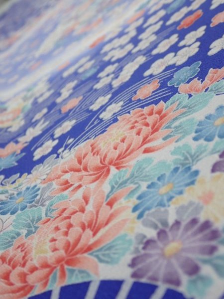 Photo4: 1K07z40  Japanese Kimono Silk  FABRIC Flowers Blue 57.5x7.5 (4)
