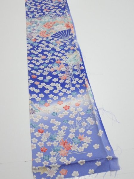 Photo2: 1K08z40  Japanese Kimono Silk  FABRIC Flowers Blue 58.3x7.3 (2)