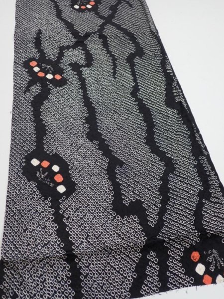Photo3: 1K02z50  Japanese Kimono Silk SHIBORI FABRIC Plum branch Black 43.3x14.6 (3)