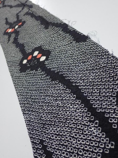 Photo4: 1K08z40  Japanese Kimono Silk SHIBORI FABRIC Plum branch Black 63.4x7.7 (4)