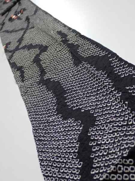 Photo2: 1K09z50  Japanese Kimono Silk SHIBORI FABRIC Plum branch Black 87.4x6.7 (2)