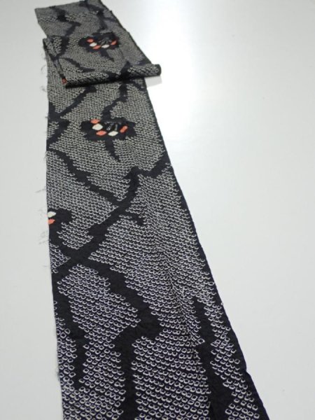 Photo4: 1K09z50  Japanese Kimono Silk SHIBORI FABRIC Plum branch Black 87.4x6.7 (4)
