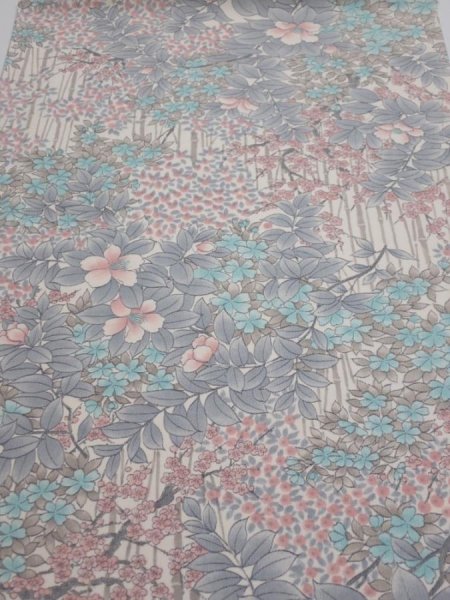 Photo1: 1K02z60  Japanese Kimono Silk  FABRIC Flowers Off-white 40.9x14.6 (1)