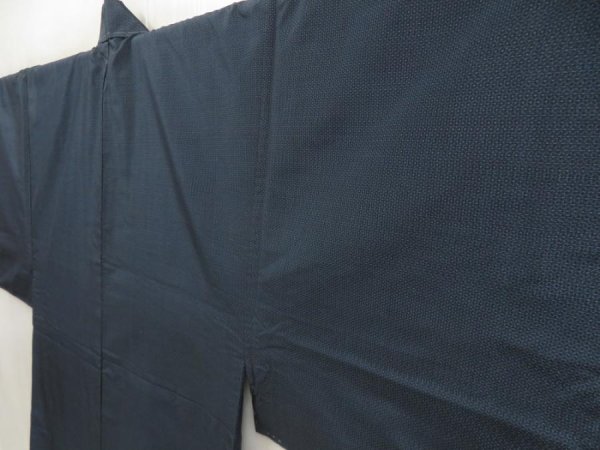 Photo2: 5719T08z780 Vintage Japanese Kimono Silk Men's OSHIMA TSUMUGI  Navy-Gray (2)