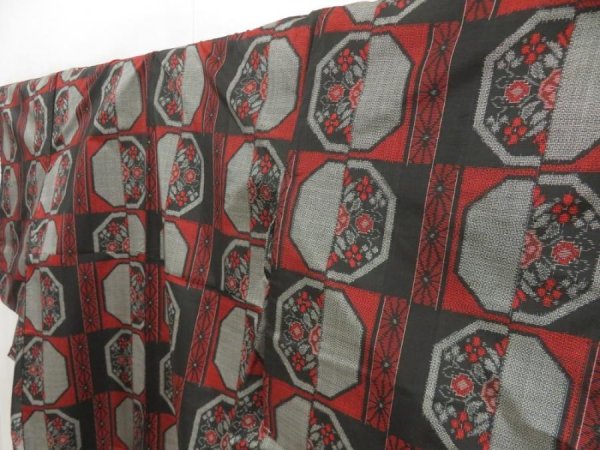 Photo2: 5726T09z700 Vintage Japanese Kimono Silk OSHIMA TSUMUGI Flower Black (2)