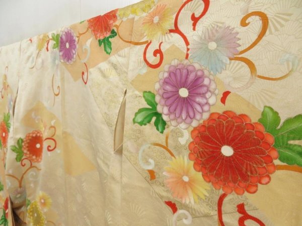 Photo2: 5803T14z1150 Vintage Japanese Kimono Silk FURISODE Chrysanthemum Light peach (2)