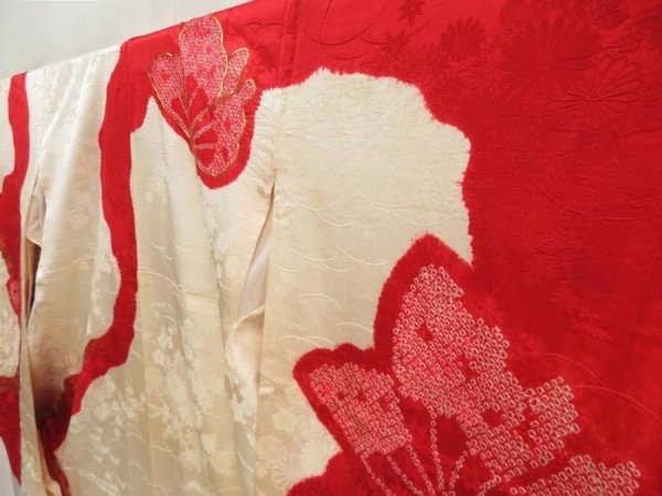 Photo2: 5806T09z1040 Vintage Japanese Kimono Silk FURISODE Butterfly Dark red (2)