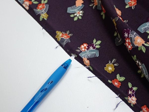 Photo6: 2Q02z70  Japanese Kimono Silk  FABRIC Camellia Dark grape 50.4x14.6 (6)