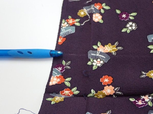 Photo7: 2Q05z100  Japanese Kimono Silk  FABRIC Camellia Dark grape 67.7x14.6 (7)