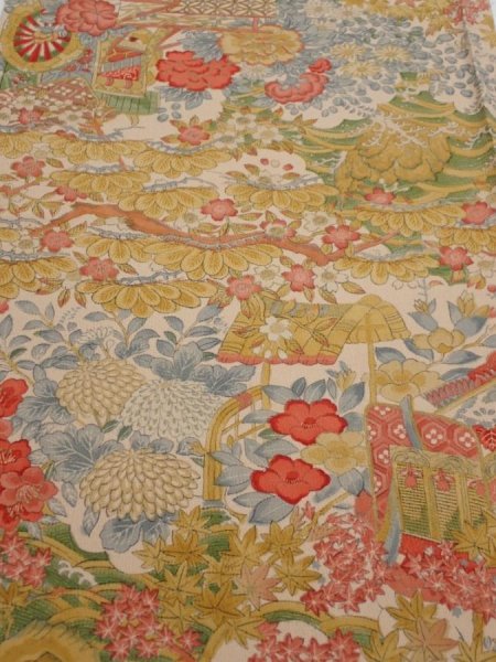 Photo1: 2Q01z70  Japanese Kimono Silk  FABRIC Royal cart Light brown-gray 47.2x14.6 (1)