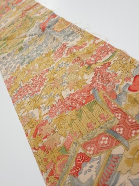 Photo2: 2Q10z30  Japanese Kimono Silk  FABRIC Royal cart Light brown-gray 41.7x6.7 (2)