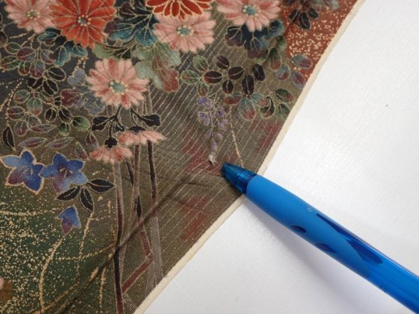 Photo6: 2W02z40  Japanese Kimono Silk  FABRIC Flowers Dark olive 38.6x14.2 (6)