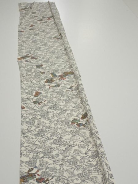 Photo3: 2W07z40  Japanese Kimono Silk  FABRIC Sea bream Off-white 60.6x7.3 (3)