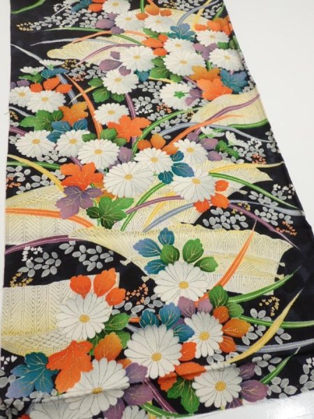 Photo2: 2M01z80  Japanese Kimono Crepe Silk  FABRIC Flowers Black 46.5x14.4 (2)