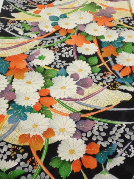 Photo1: 2M02z80  Japanese Kimono Crepe Silk  FABRIC Flowers Black 46.5x14.4 (1)