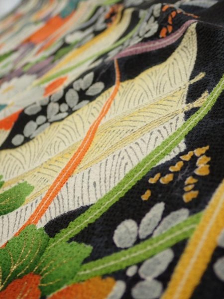 Photo5: 2M10z30  Japanese Kimono Crepe Silk  FABRIC Flowers Black 36.2x6.5 (5)