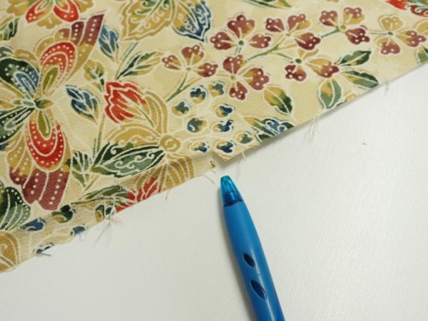 Photo6: 2E07z40  Japanese Kimono Silk  FABRIC Flowers Sand beige 55.9x7.3 (6)