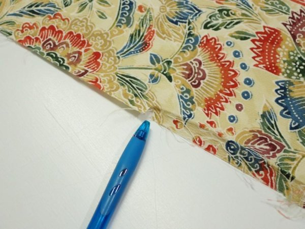 Photo6: 2E08z40  Japanese Kimono Silk  FABRIC Flowers Sand beige 56.7x7.3 (6)