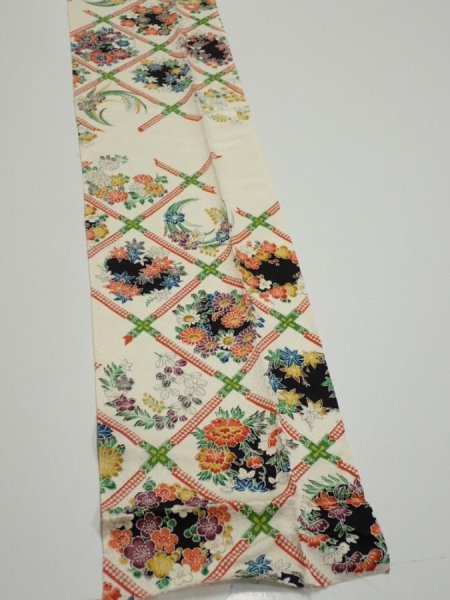 Photo3: 4B09z60  Japanese Kimono Silk  FABRIC Flowers Off-white 78.0x7.1 (3)