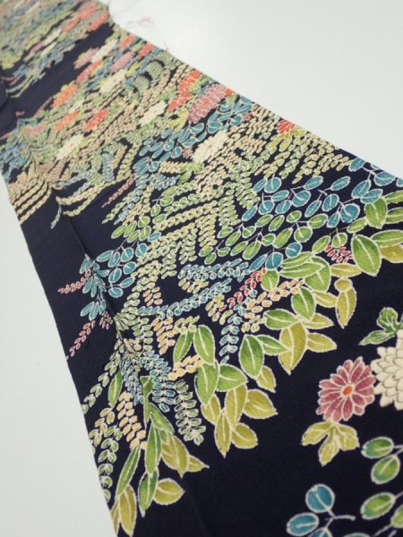 Photo1: 4B07z50  Japanese Kimono Silk  FABRIC Flowers Dark navy 58.3x7.7 (1)