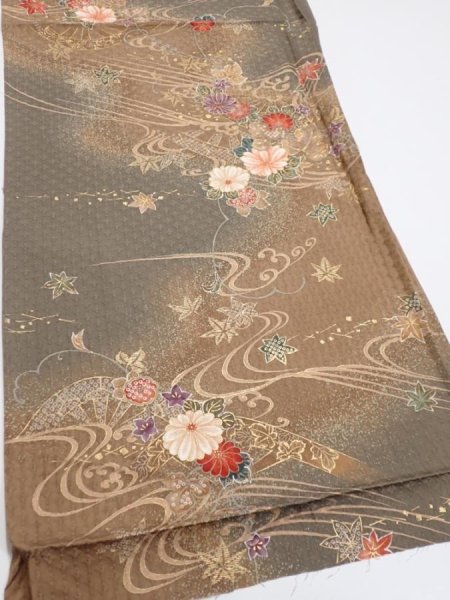 Photo2: 4B02z70  Japanese Kimono Silk  FABRIC Stream, Flowers Brown-Gray 44.9x15.0 (2)
