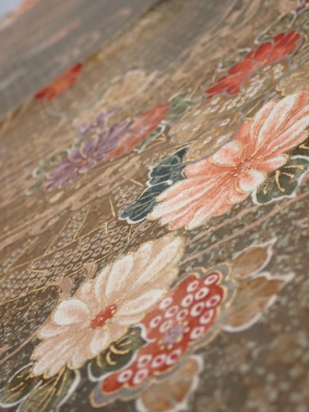 Photo4: 4B02z70  Japanese Kimono Silk  FABRIC Stream, Flowers Brown-Gray 44.9x15.0 (4)
